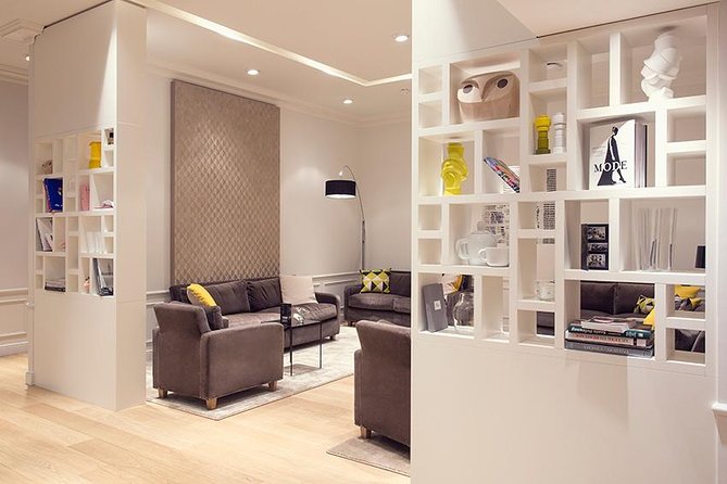 Paris VIP Shopping Experience-Lounge Access, Tea time & Transfer - Rooftop views over Paris