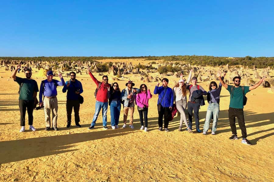 Perth: Pinnacles Desert Lobster Tour with Morning Tea - Key points at a glance