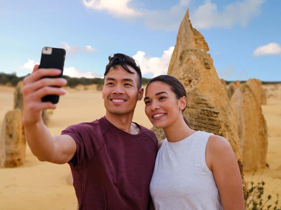 Perth: Pinnacles Desert Lobster Tour with Morning Tea - Who should book this day trip?