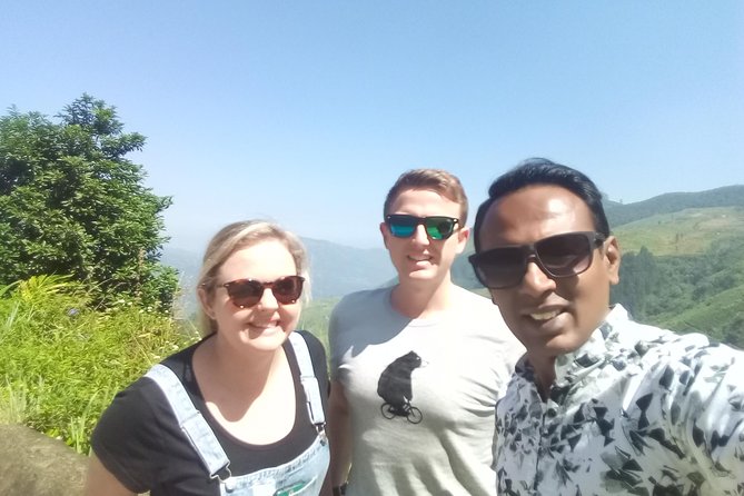 Private day tour kandy to nuwara eliya tea plantation - Shree Bhakta Hanuman Kovil: a different side of the route