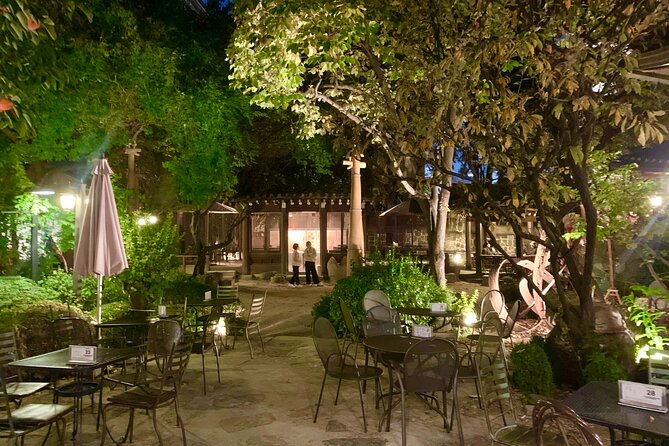 Private Full-Day Guided Tour in Seoul with Lunch, Tea and Dinner - Lunch at Tosokchon: the day’s signature meal