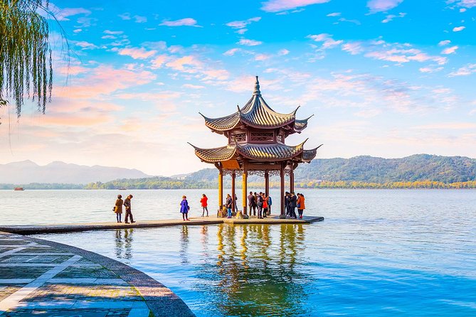 Private Hangzhou Day Tour to West Lake, Lingyin Temple, Tea Village, Old Pagoda - Why this private Hangzhou day works