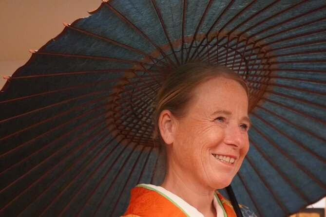 Private Kimono and tea ceremony at local home near Tokyo Disney - Dressing in a 100 percent silk kimono