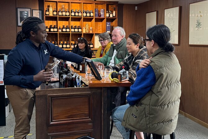 Private Tassie Distillery Tour - Tastings, Lunch and Morning Tea - Lunch in a rustic distillery loft