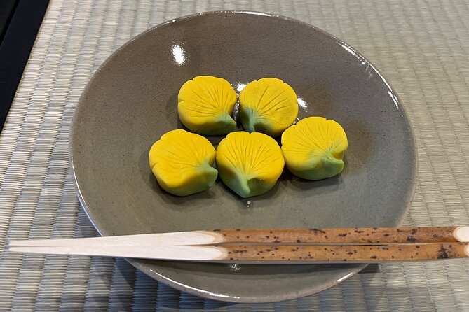 Private Tea Ceremony Experience in Hiroshima - Making your own bowl of matcha