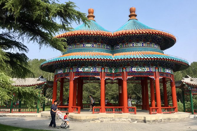 Private Tour to the Temple of Heaven and Tea tasting at the Maliandao Tea city - Maliandao Tea City and its many shops