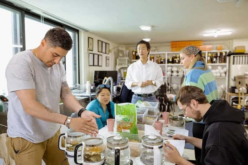Seoul: Herbal Tea Class & Korean Medicine Tour - What this Seoul herbal experience is really about