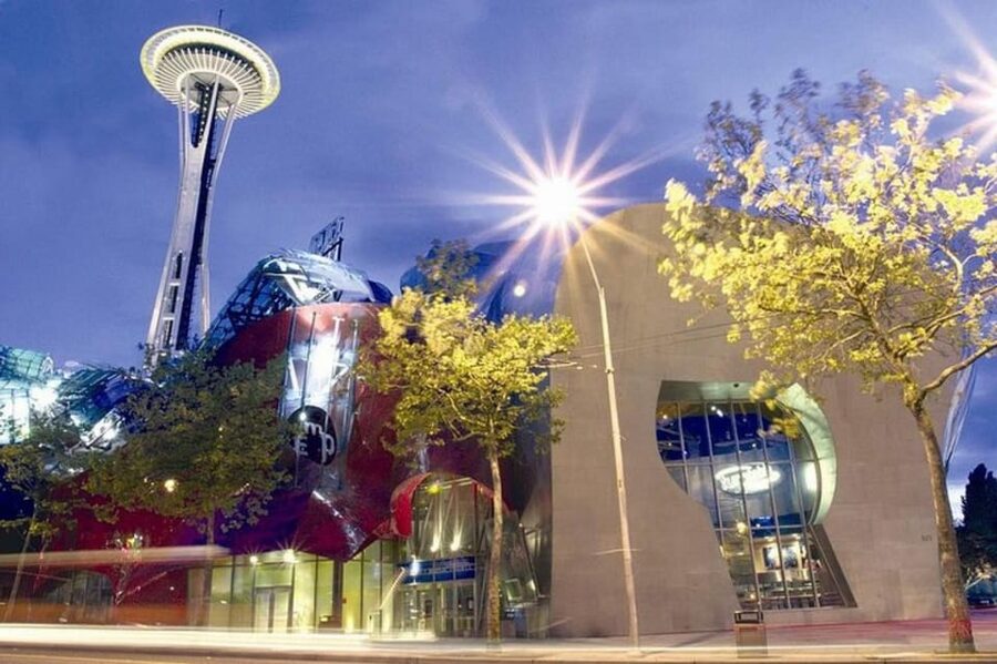 Small Group Seattle Day Tour with Major Attractions,Tea&Deli - Key points to know before booking