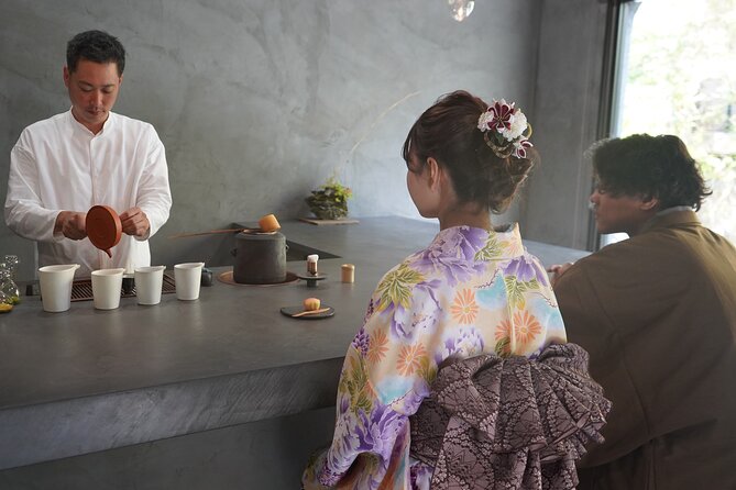 Supreme Sencha: Tea Ceremony & Making Experience in Hakone - Watching the master before you pick up the utensils