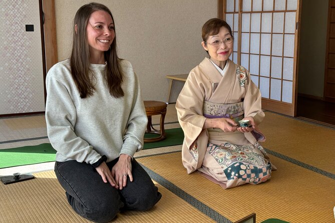 Supreme Sencha: Tea Ceremony & Making Experience in Hakone - Japanese sweets and the taste of the moment