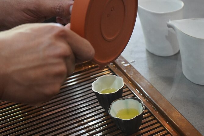 Supreme Sencha: Tea Ceremony & Making Experience in Hakone - A welcoming setting for families and first-time visitors