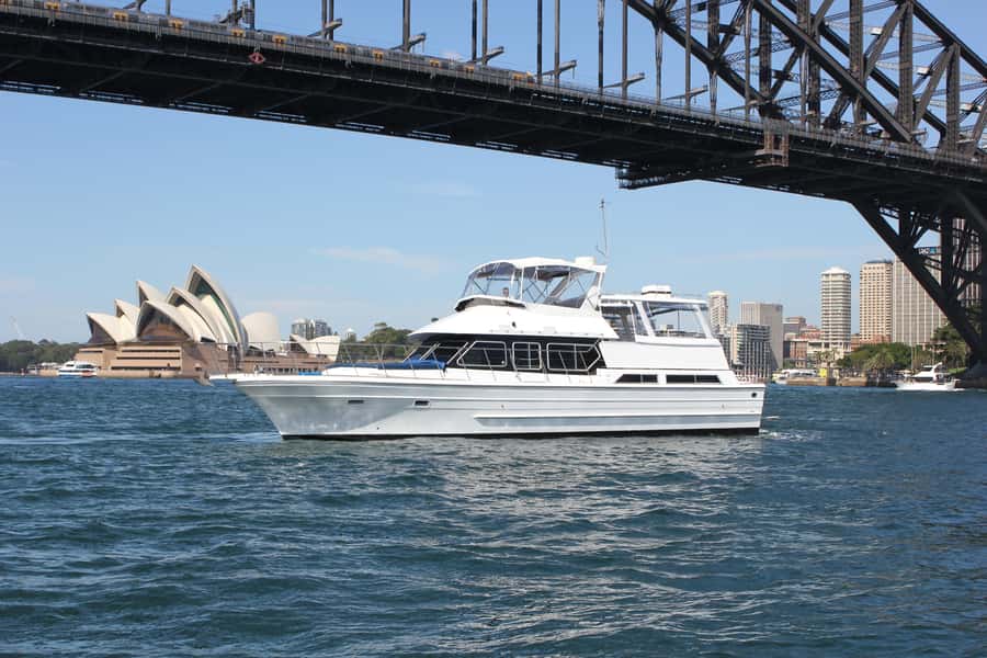 Sydney Harbour: 2-Hour Morning Yacht Cruise with Morning Tea - Cruising beneath the Harbour Bridge