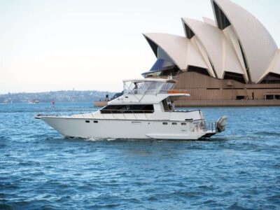 Sydney Harbour: 2-Hour Morning Yacht Cruise with Morning Tea