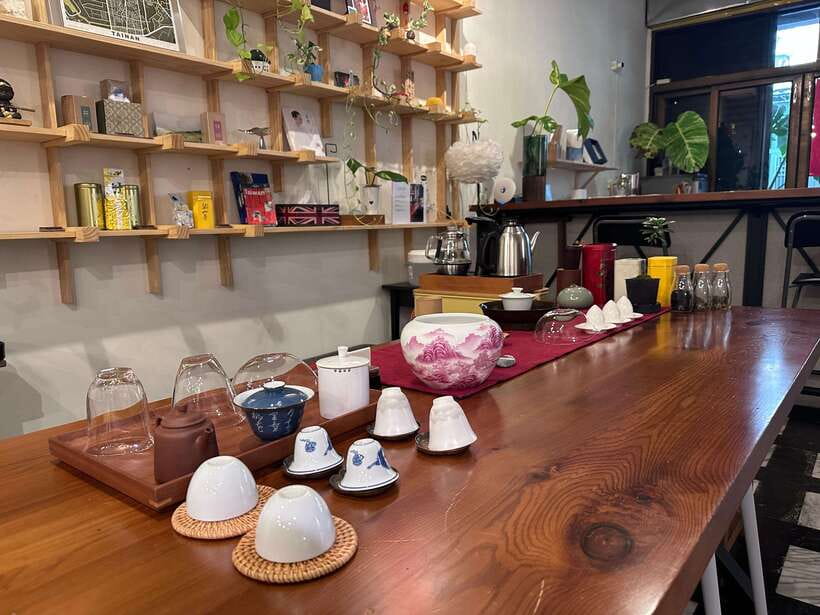 Tainan Culture Trip: Chinese Tea Ceremony_Oolong Tea - The first lesson: what makes Oolong different