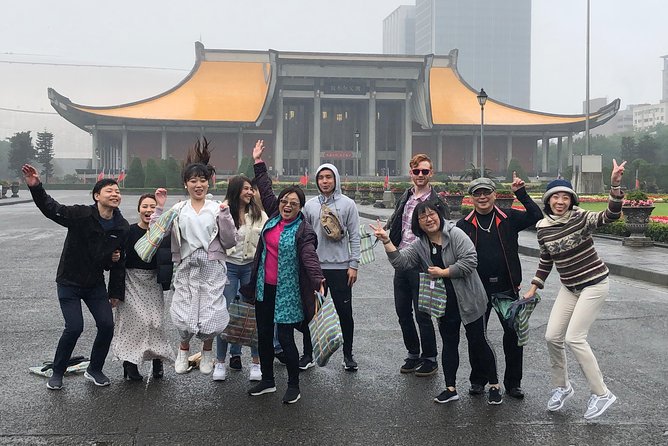 Taiwan Traditional Delicacies Experience, Xiao Long Bao, Chicken vermicelli with mushroom and sesame oil, Tofu strips salad, Bubble milk tea. - Finding the studio near Sun Yat Sen Memorial Hall