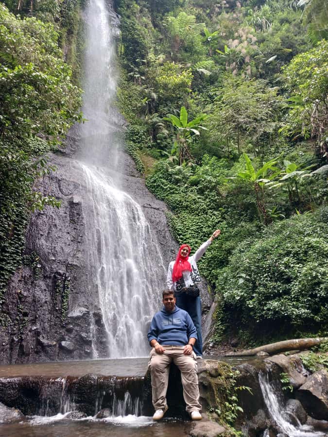 Taman Safari and Tea Plantation Tour at Puncak - Starting from Jakarta and heading toward Puncak