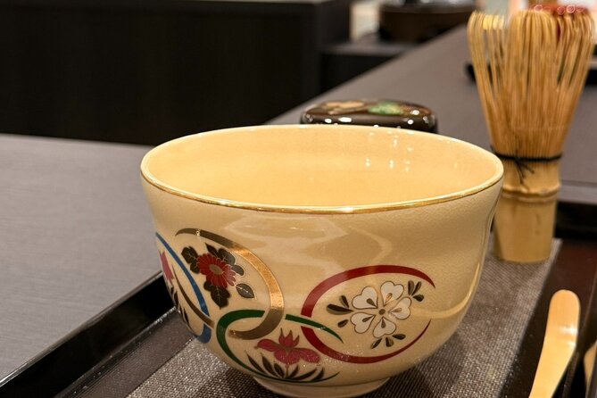 Tea and Calligraphy Session at a Table in Osaka - A compact cultural stop in central Osaka