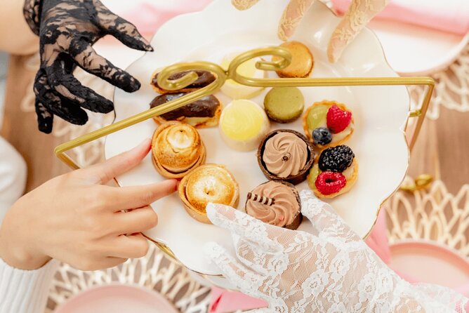 Tea Around Town® NYC: Mobile Tea Room Experience - Who should book this experience?