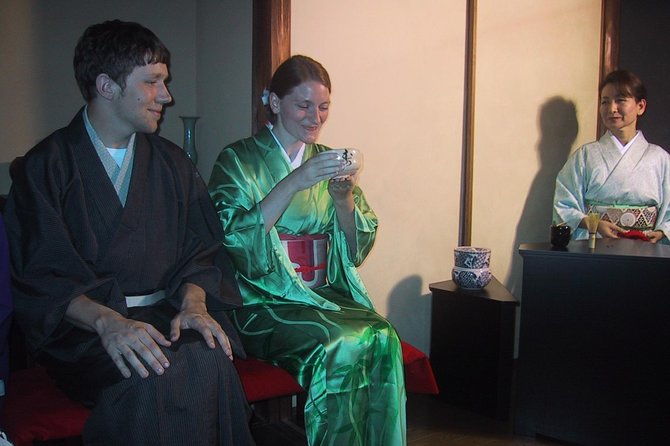 Tea ceremony and kimono experience at Kyoto, Tondaya - Watching the Matcha Ceremony