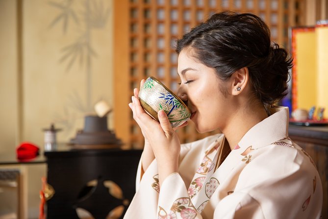 Tea ceremony experience with simple kimono in Okinawa - Making your own matcha