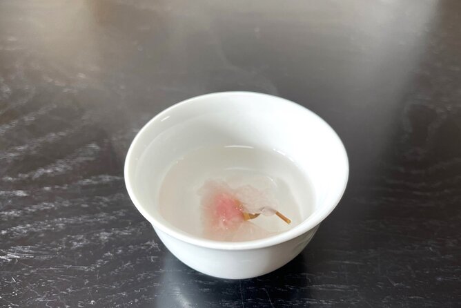 Tea Ceremony Workshop in Tokyo by the Experienced Instrucor - Sakura Tea Begins the Visit