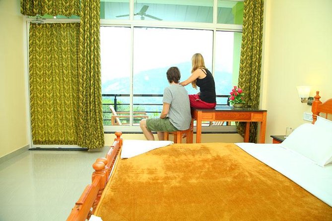 Tea plantation walk and stay in valley view Room (By Munnar Info) - Day one: Chithirapuram and the sunset walk