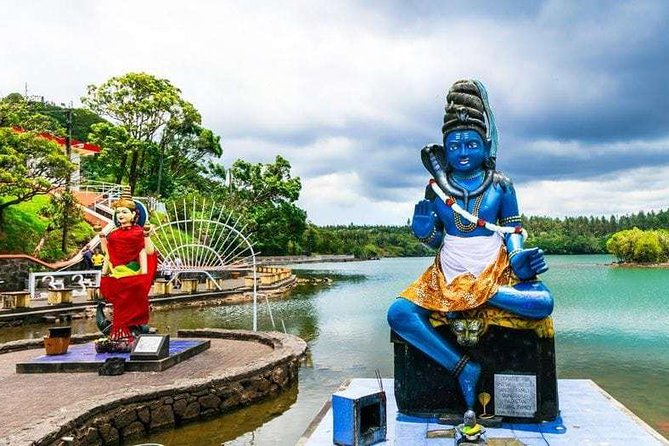 The Gorgeous South of Mauritius: Full-day tour incl Tea Factory & Crocodile park - Why this southern Mauritius tour works