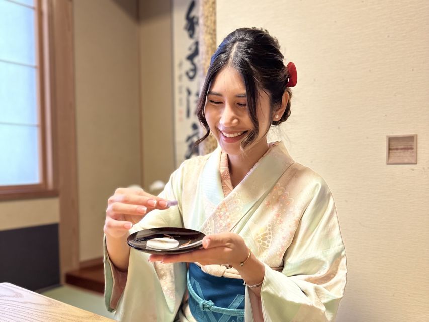 Tokyo:Genuine Tea Ceremony, Kimono Dressing, and Photography - The best time to book this experience