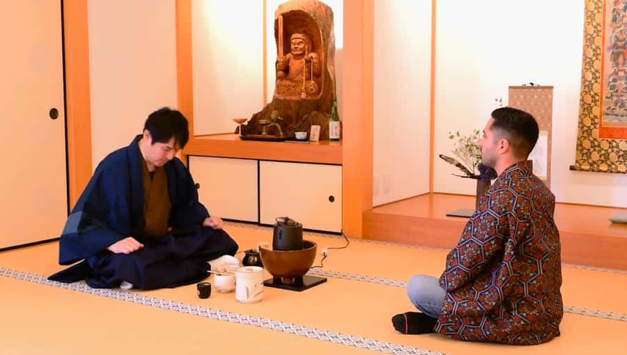 Tokyo: Private Japanese Traditional Tea Ceremony - English explanations and the pace of the lesson