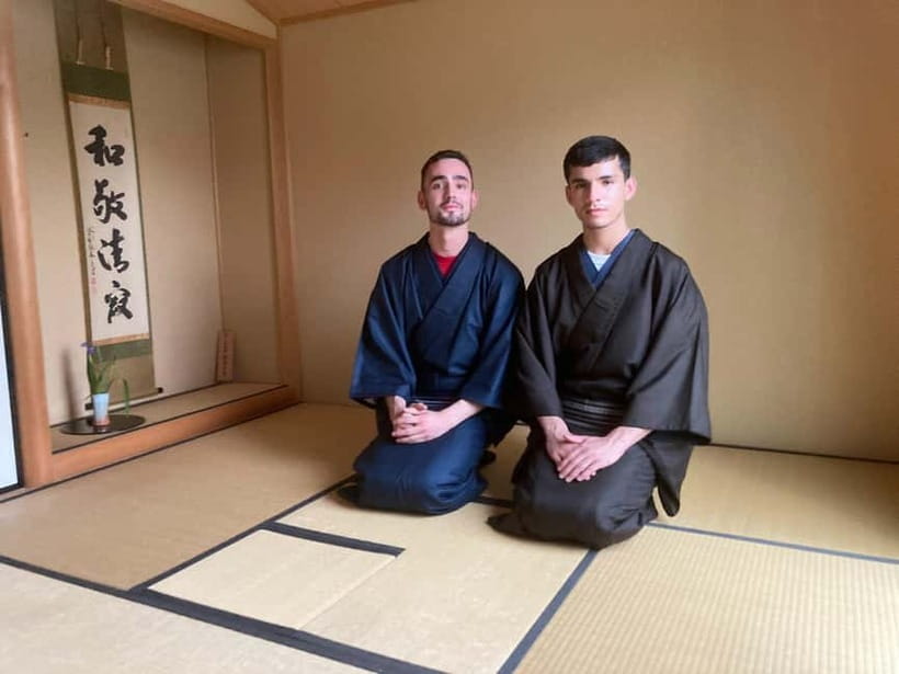 Tokyo: Tea Ceremony Experience in a small tea room - A small tea room near Tokyo’s older neighborhoods