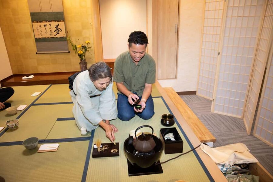 Tokyo: Tea Ceremony Experience in Asakusa - The Asakusa meeting point and practical details
