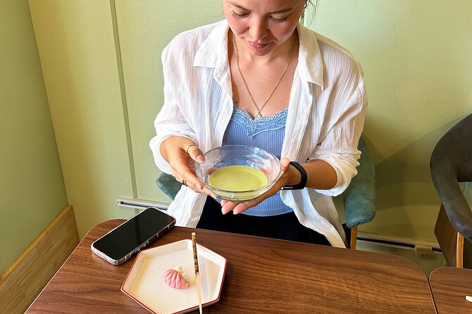 Tokyo: Tea Ceremony & Japanese Sweets Making - Making a seasonal Japanese sweet