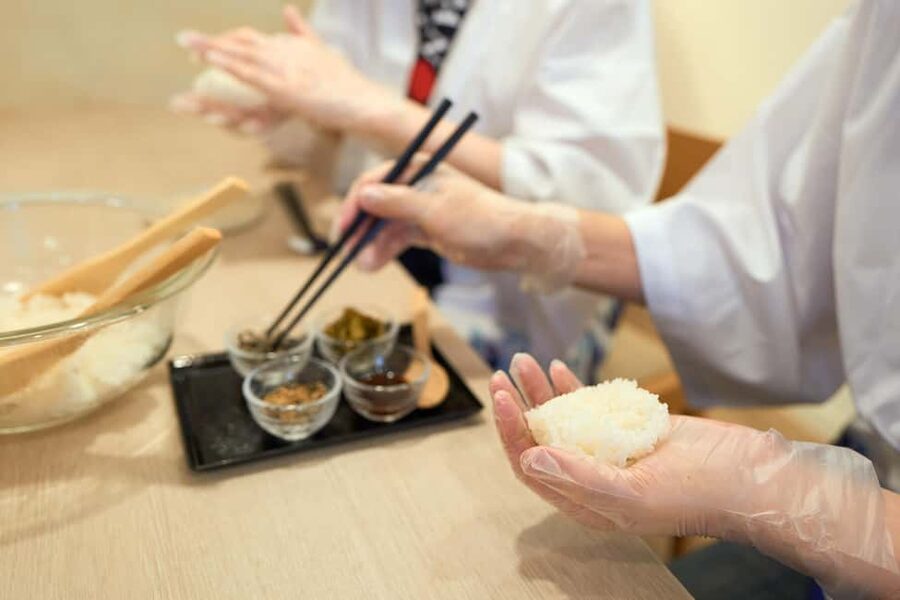 Tokyo Vegan Tour : Miso Making, Tea Ceremony, Rickshaw Ride - Kōdōin and the quiet side of Zojoji
