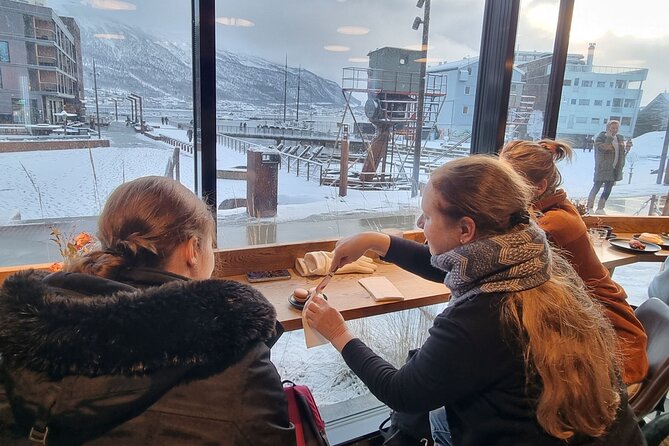 Tromsø Sweet Temptations with Afternoon Tea - The 30 to 45 minute cake and hot drink stop