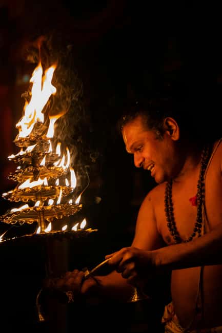 Varanasi: Sunrise Boat Ride with Masala Tea - Arti Ceremony - Masala tea and the optional jalebi-kachori breakfast