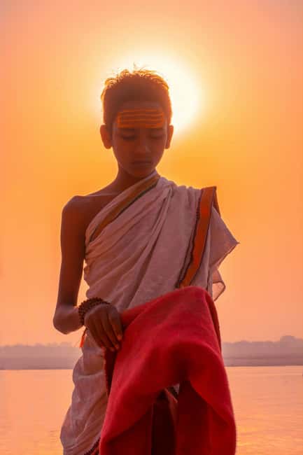 Varanasi: Sunrise Boat Ride with Masala Tea - Arti Ceremony - Seeing the ghats from the Ganges