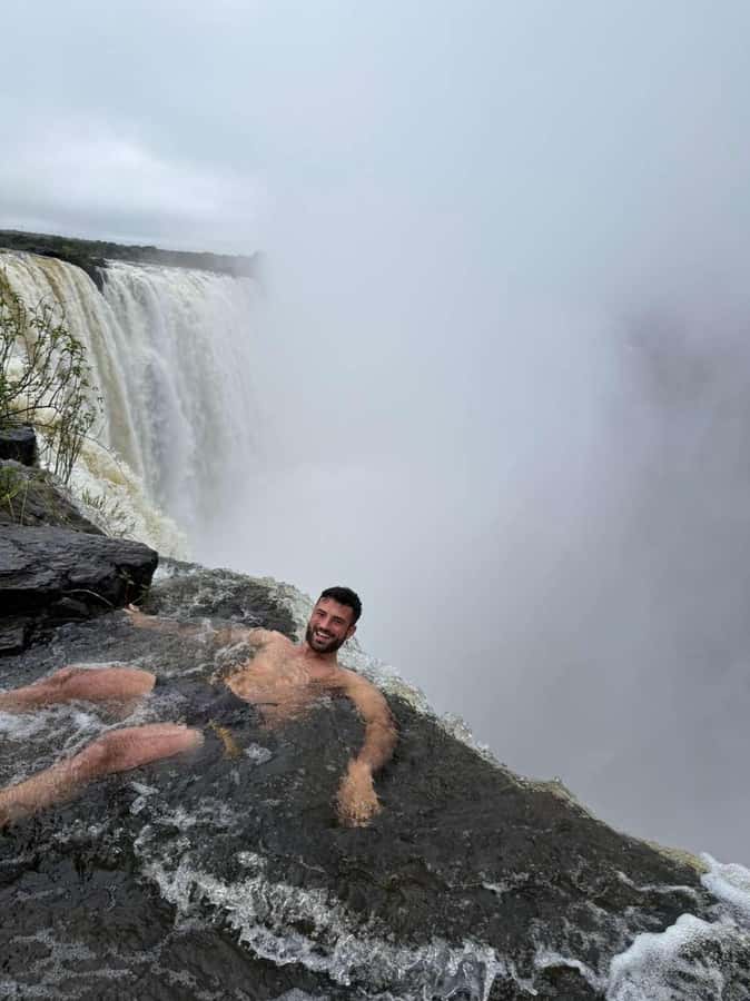 Victoria Falls: Devil's Pool High Tea - Reaching Livingstone Island from the Zimbabwe side