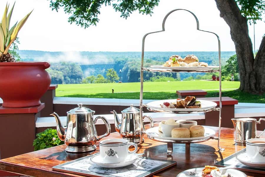 Victoria Falls Guided Tour with High Tea - Three hours among the Victoria Falls viewpoints