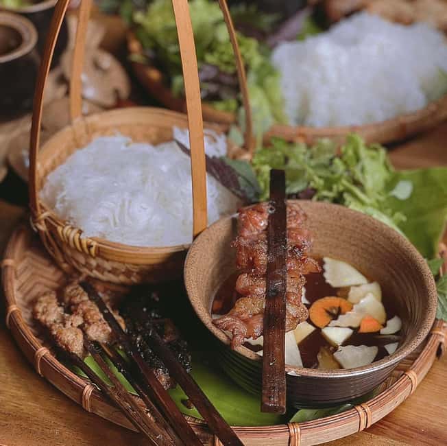 Vietnam Tea Tasting - Giang Egg Coffee & Train Street Visit - Booking advice for the three options