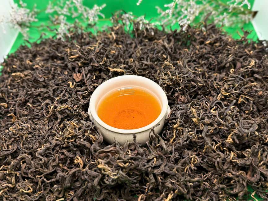 Vietnam Tea Tasting - Giang Egg Coffee & Train Street Visit - The strongest reasons to choose this experience
