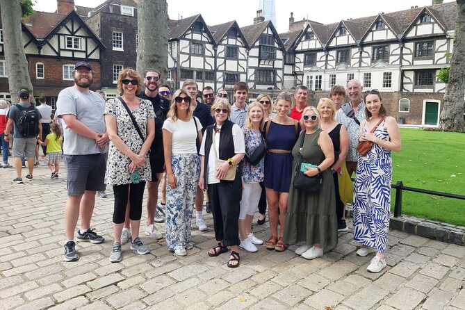 VIP Kensington Palace Gardens Tour & Royal Tea Crown Experience - What this Kensington experience actually includes