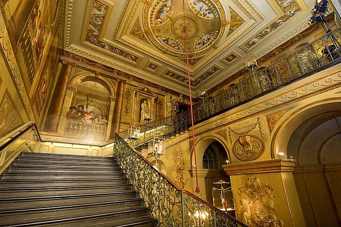 VIP Kensington Palace Gardens Tour & Royal Tea Crown Experience - Choosing palace entry or the exterior-only option