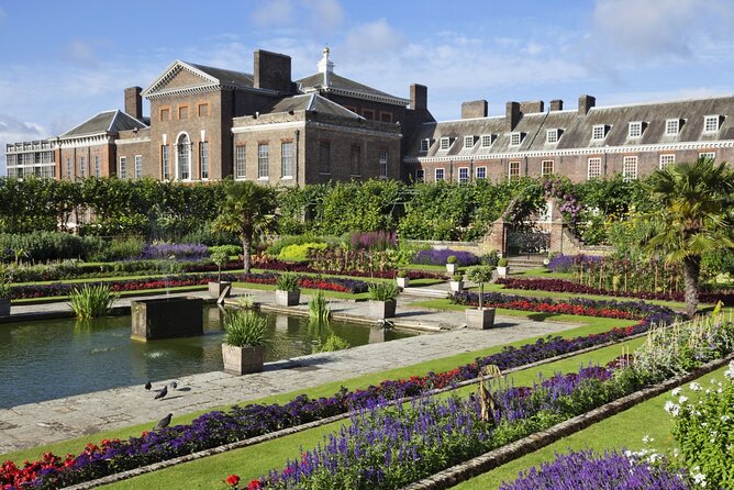 VIP Kensington Palace Gardens Tour & Royal Tea Crown Experience - Accessibility, weather, and food concerns