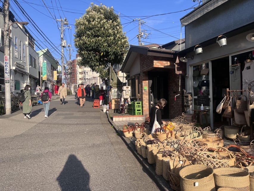 Walking Tour: Yanaka,Nezu& Sendagi: Tea Ceremony & Old Tokyo - Food tasting and the tea ceremony