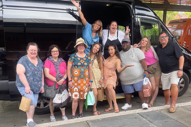 Wine Sippin'-Tea Drinkin'-Tree Huggin' Lowcountry Sightseeing - Who will enjoy this tour most