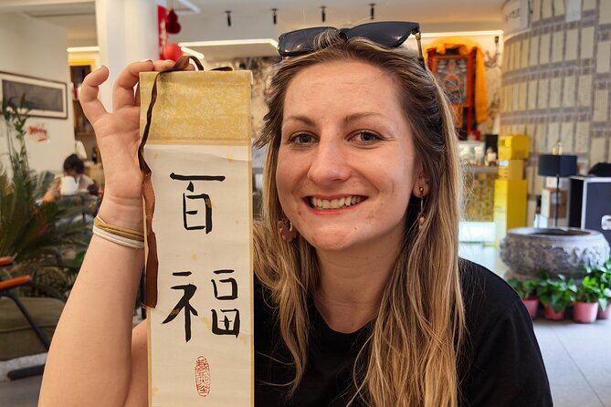 Xi'an Calligraphy & Tea Ceremony - Dive into Ink & Brush Artistry - Learning the brush one stroke at a time