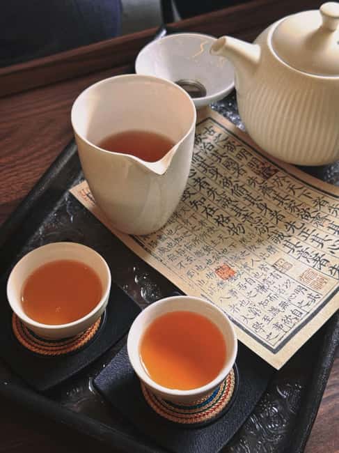 Xi'an Chinese Calligraphy Workshop: Ink Art & Tea Tasting - Key points at a glance
