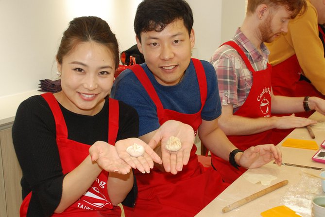 Xiao long bao, Pork thick soup, Bubble milk tea. (Taiwan Cooking Class)-B - Key points at a glance