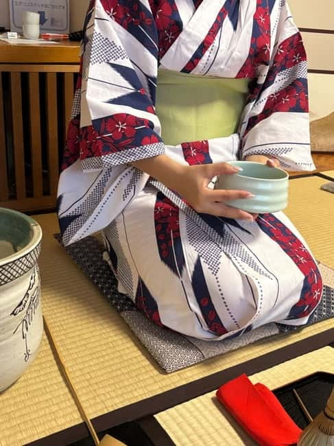 Yokohama : Tea Ceremony with Sweets and Souvenir - Who should book this activity?